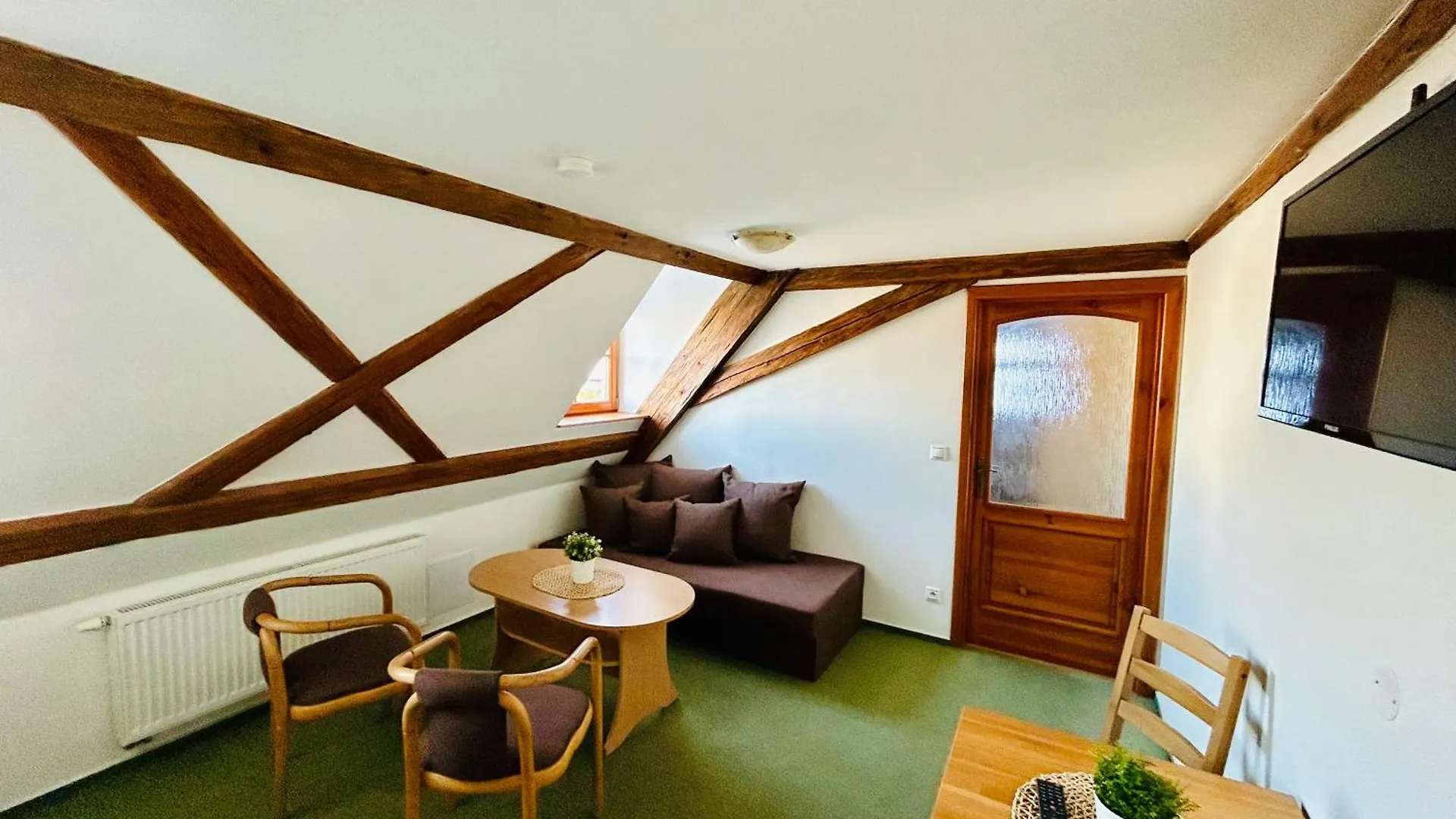 Hotel Dvur Stran & Wellness Karlowe Wary Pensjonat